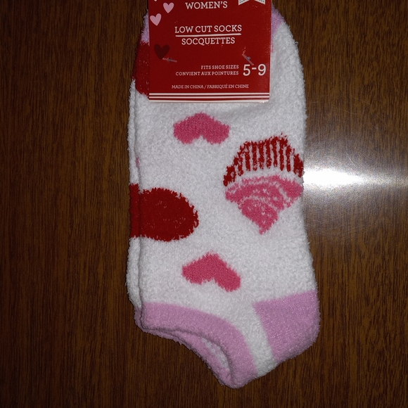 Women's Low Cut Socks (Cupcakes and Hearts Design) - Picture 3 of 3